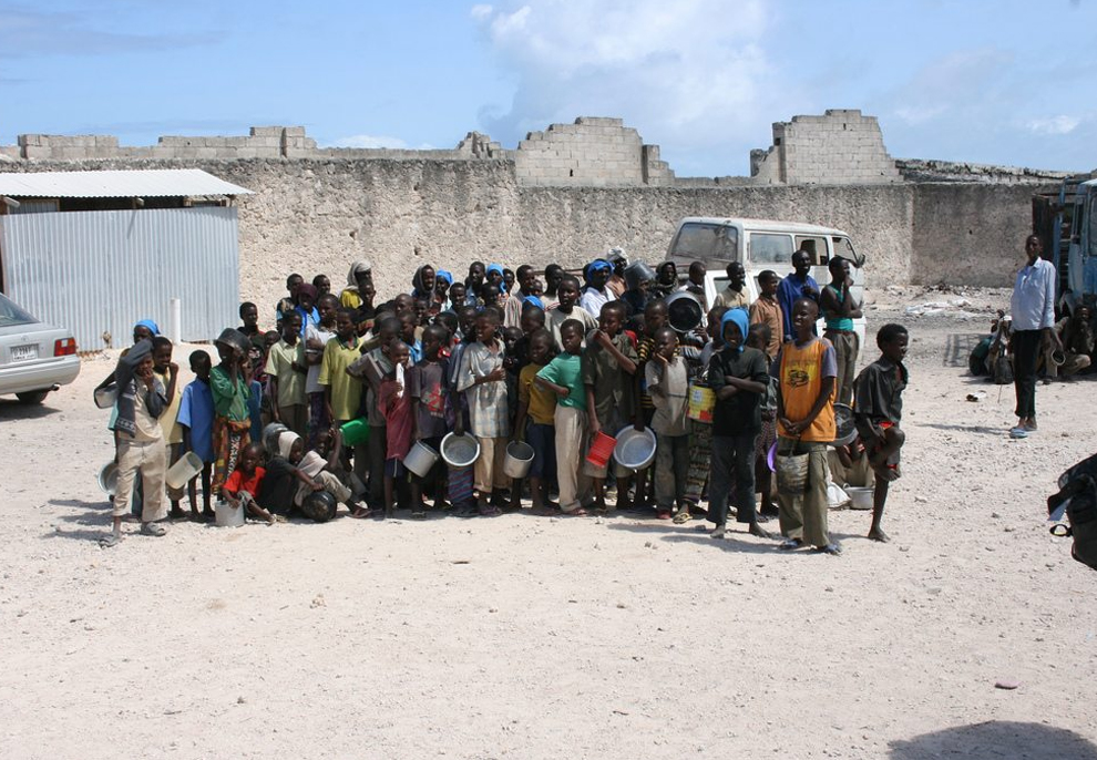 Somalia, de hambrunas a piratas a hambrunas